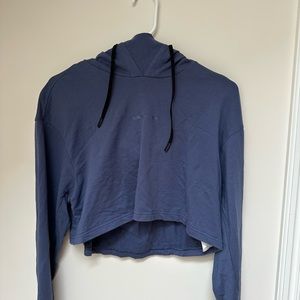 Oakley cropped sweatshirt, Size small